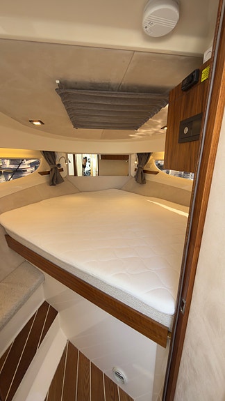 Meget pen og velholdt Marex 310 Sun Cruiser, 2022-modell selges 9 of 23