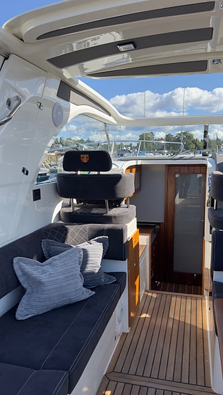 Meget pen og velholdt Marex 310 Sun Cruiser, 2022-modell selges 5 of 23