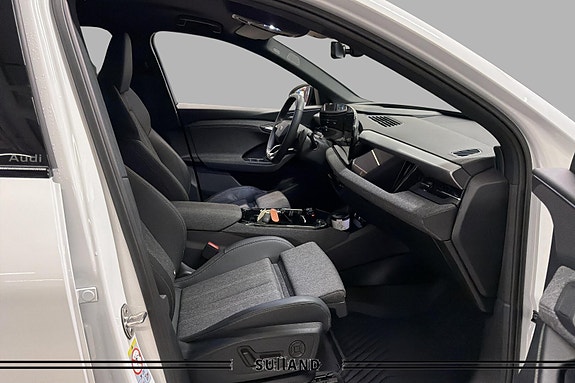 Audi Q6 e-tron 15 of 30