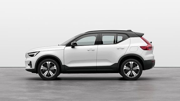 Volvo XC40 6 of 14