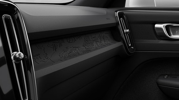 Volvo XC40 13 of 14