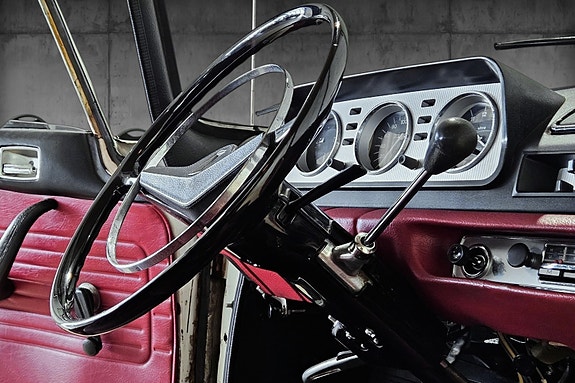 Peugeot 404 29 of 30