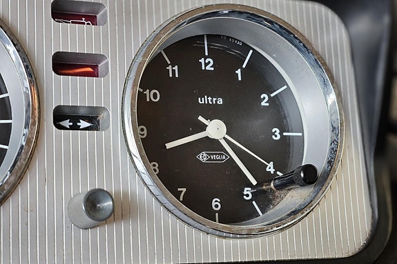 Peugeot 404 20 of 30