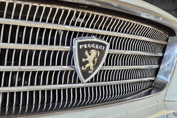 Peugeot 404 18 of 30