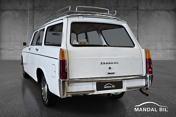 Peugeot 404 11 of 30