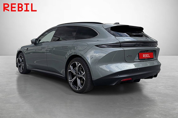 NIO ET5 Touring 6 of 21