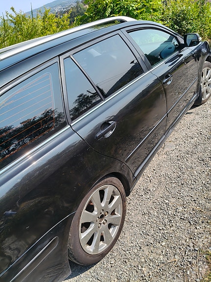 Toyota Avensis 9 of 25