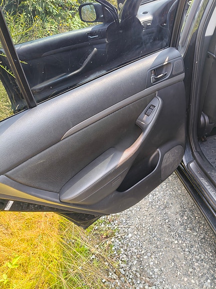 Toyota Avensis 21 of 25