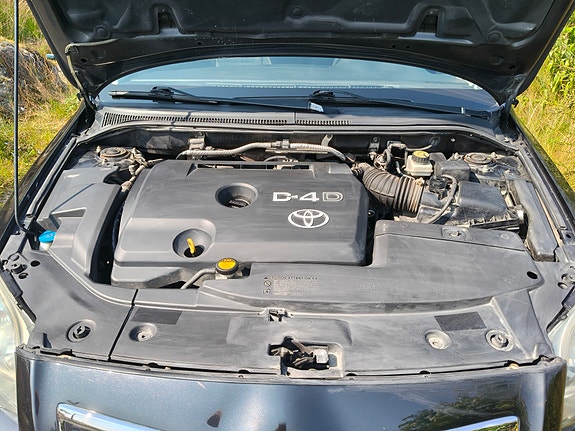 Toyota Avensis 22 of 25