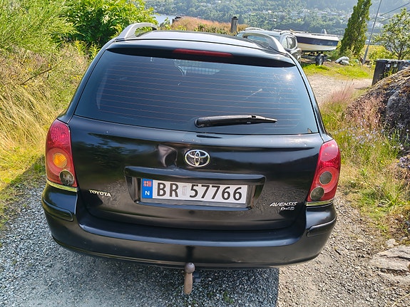Toyota Avensis 6 of 25