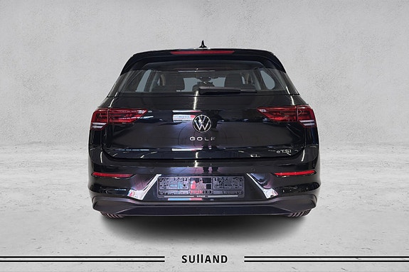 Volkswagen Golf VIII 4 of 30