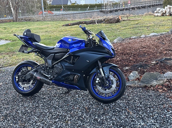Yamaha R7 4 of 9