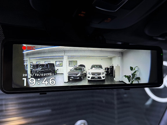 Mercedes-Benz G63 24 of 30