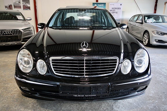 Mercedes-Benz E220 d 4 of 30