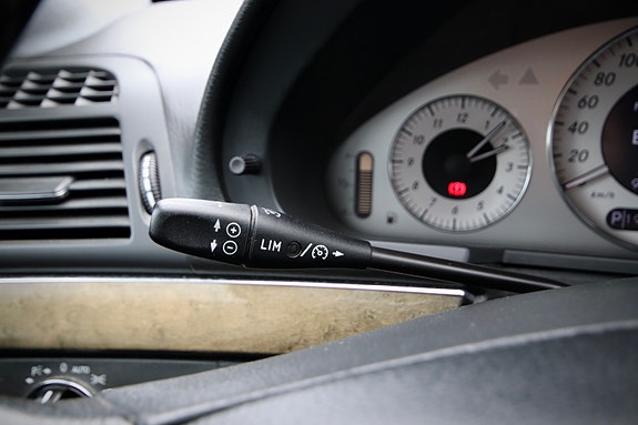 Mercedes-Benz E220 d 25 of 30