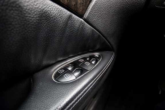 Mercedes-Benz E220 d 30 of 30