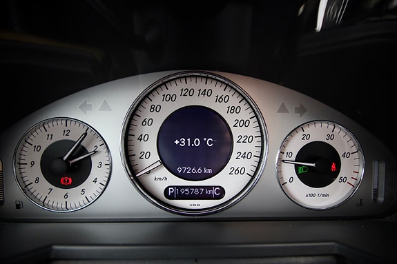 Mercedes-Benz E220 d 20 of 30