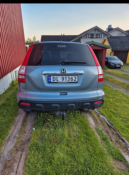 Honda CR-V 3 of 9
