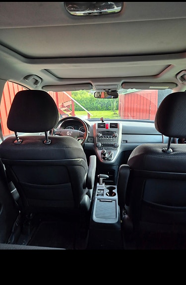 Honda CR-V 8 of 9