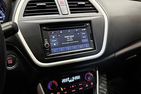 Suzuki SX4 S-Cross 27 of 30