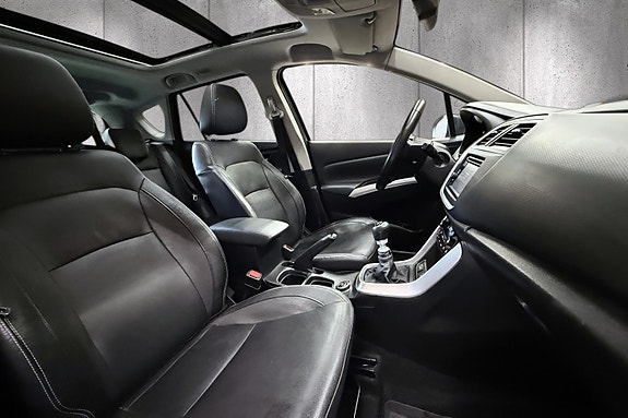 Suzuki SX4 S-Cross 14 of 30