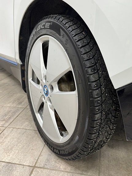 BMW i3 14 of 17