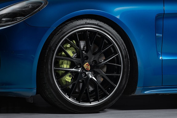 Porsche Panamera 3 of 30
