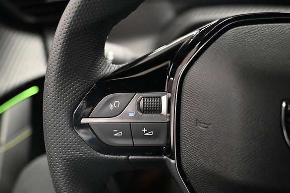 Peugeot e-208 22 of 30