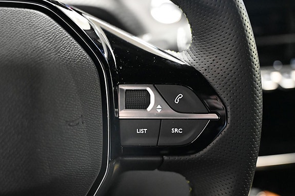 Peugeot e-208 23 of 30