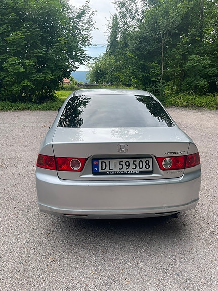 Honda Accord 5 of 17