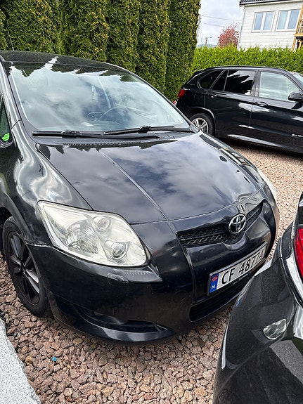 Toyota Auris 5 of 9