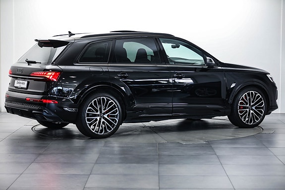 Audi Q7 11 of 30