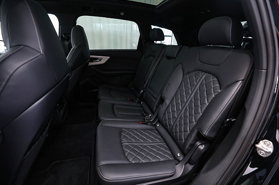 Audi Q7 17 of 30