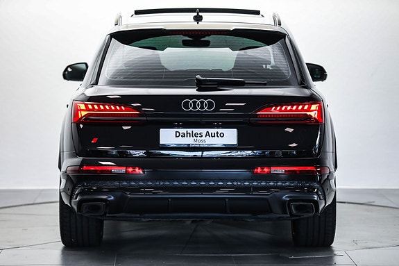 Audi Q7 9 of 30