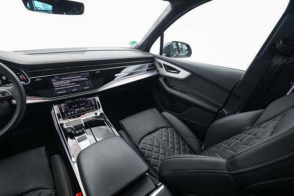 Audi Q7 24 of 30