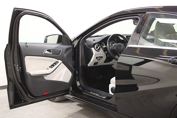 Mercedes-Benz A200 20 of 30