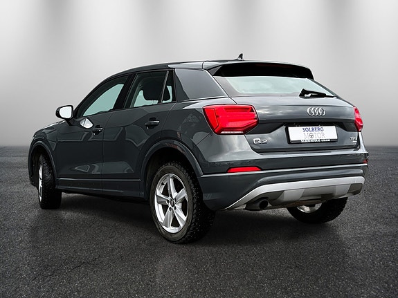 Audi Q2 2 of 29
