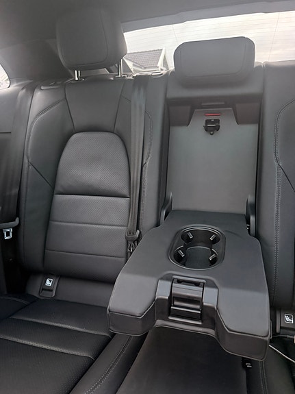 Porsche Macan 4 28 of 30