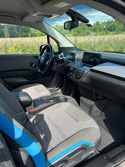 BMW i3 10 of 24