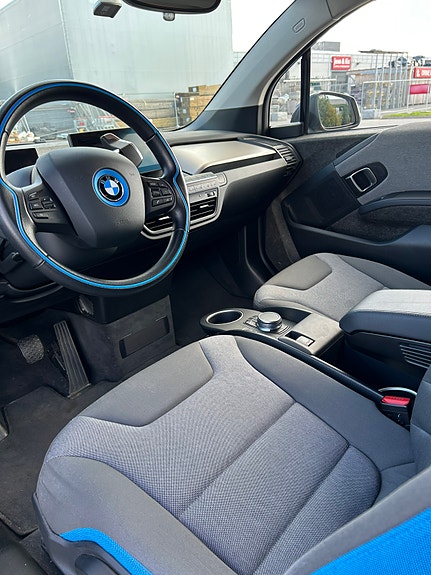 BMW i3 9 of 24