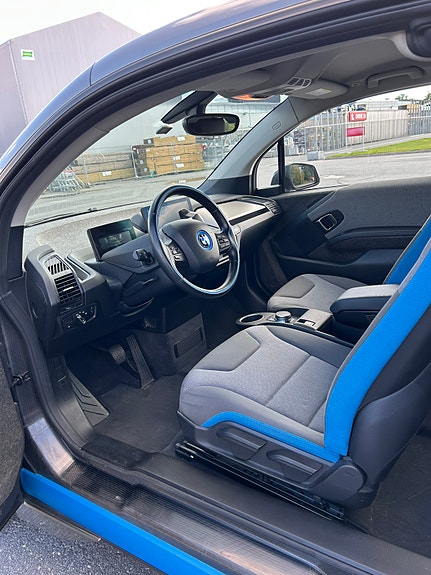 BMW i3 8 of 24