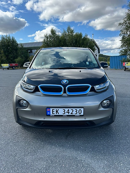 BMW i3 2 of 24