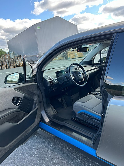 BMW i3 7 of 24