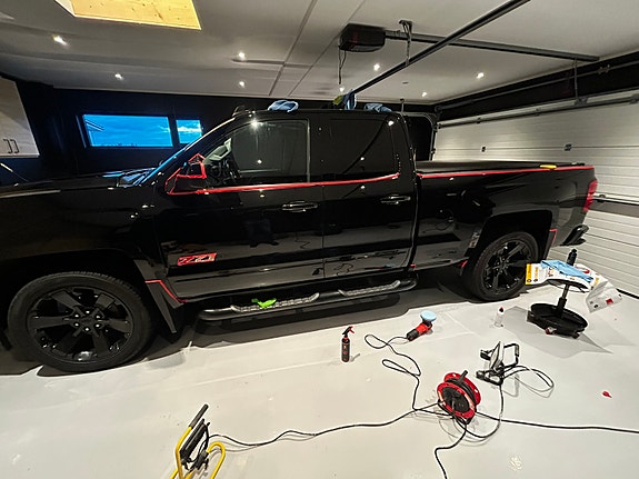 Chevrolet Silverado 1500 18 of 30