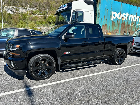 Chevrolet Silverado 1500 27 of 30