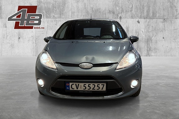Ford Fiesta 2 of 30