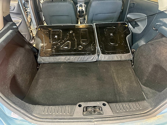 Ford Fiesta 17 of 30