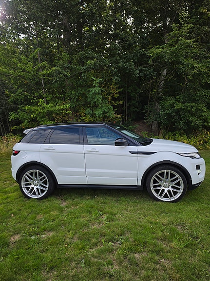 Land Rover Range Rover 4 of 15