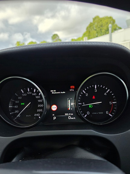 Land Rover Range Rover 12 of 15