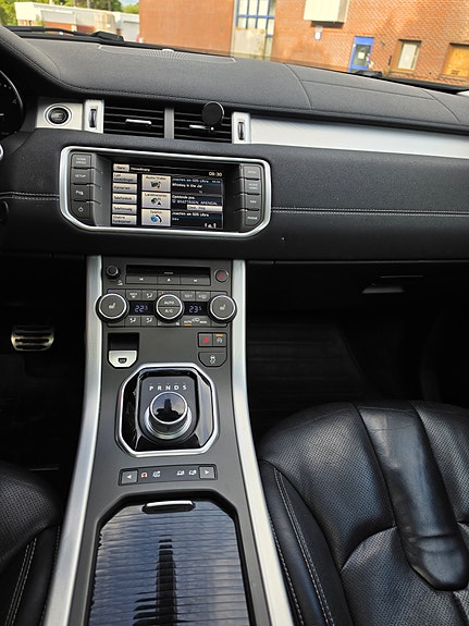 Land Rover Range Rover 11 of 15